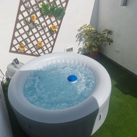 Chalet Con Jacuzzi Climatizado, Barbacoa Y Cerca De La Playa Abades  Exterior photo